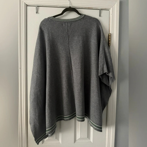 House Of Harlow 1960 Poncho One Size Gray V Neck Green Stripe Sweater soft - Picture 3 of 3